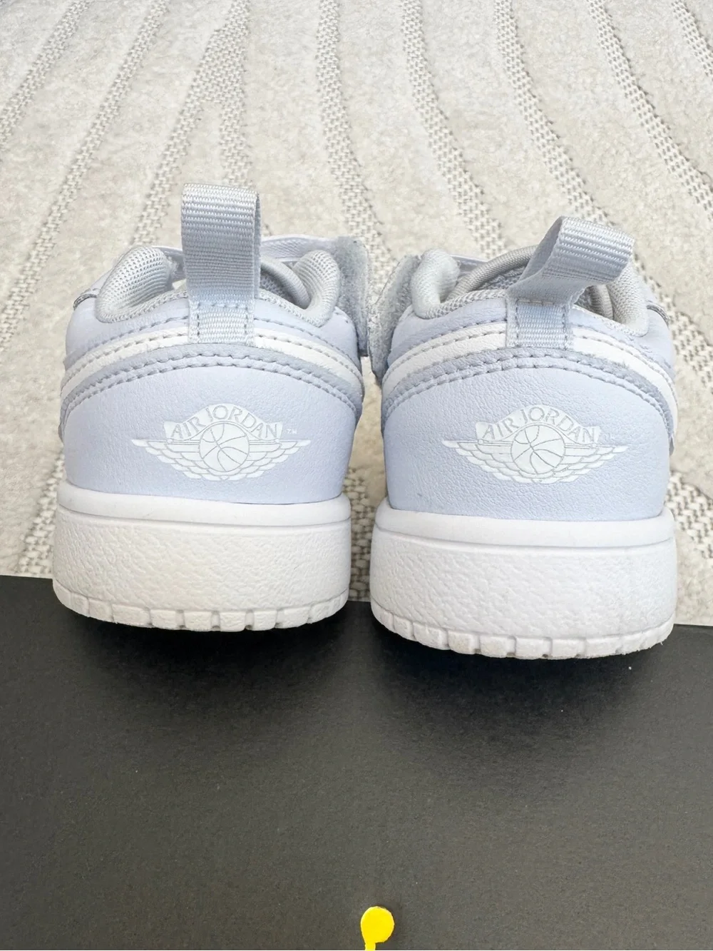 Nike Jordan’s Light Blue Low-Top Sneakers with Velcro, size 11